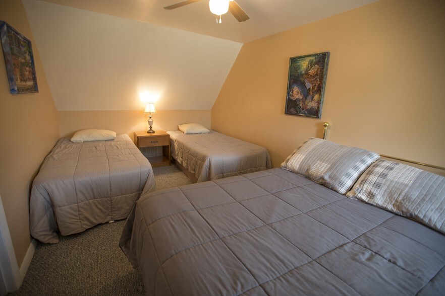 More Photos Of 201 Roses Hill Rd, Richfield Springs Hotel For Sale