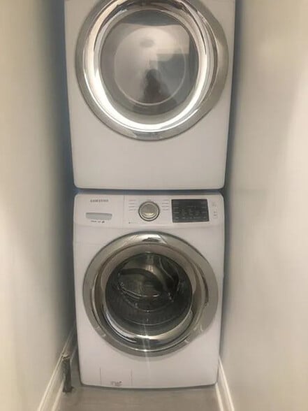 More Photos Of 1522-1524 N Ashland Ave, Chicago General Retail For Sale