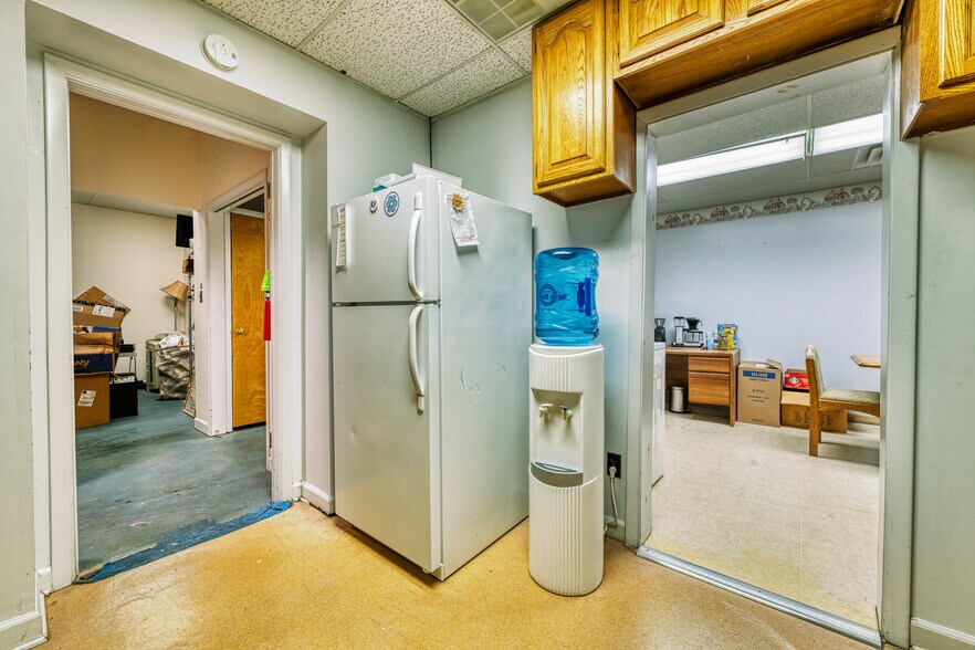More Photos Of 1004 Sevier Ave, Knoxville Warehouse For Sale