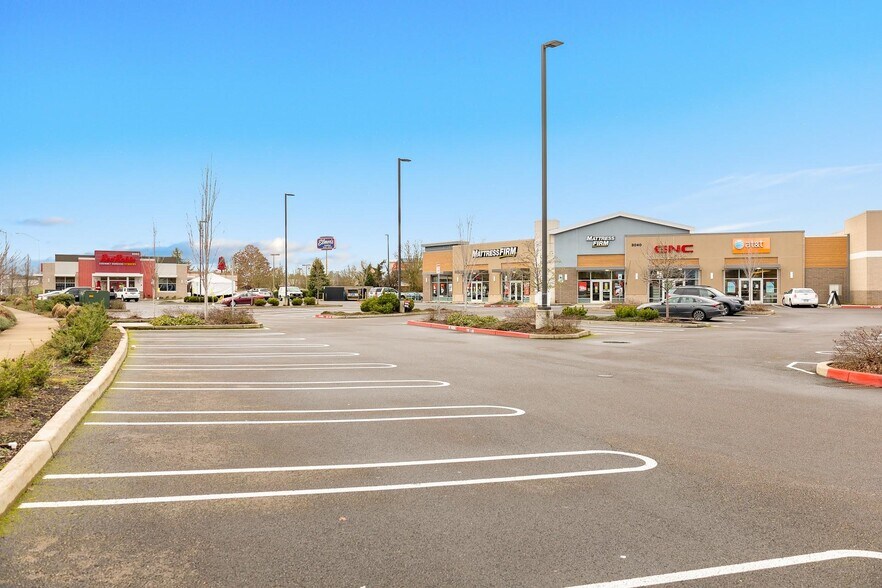 More Photos Of 777 N Arney Rd, Woodburn Unknown For Lease