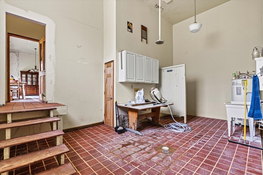 More Photos Of 1318 Ostwalt Amity Rd, Cleveland Schools For Sale