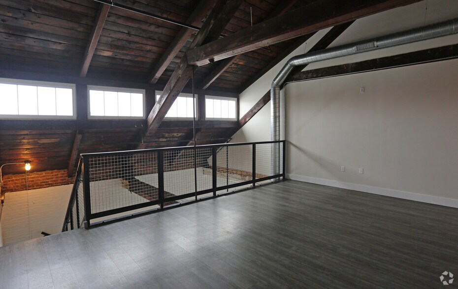 More Photos Of 24 Amity St, Cohoes Apartments For Sale