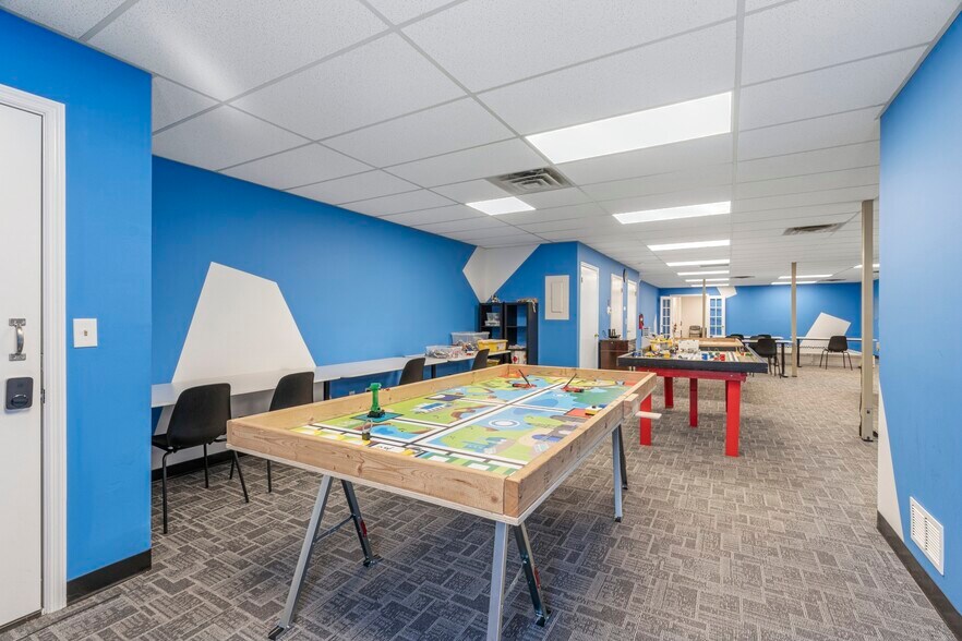 More Photos Of 230 Us Highway 206, Flanders Medical For Sale