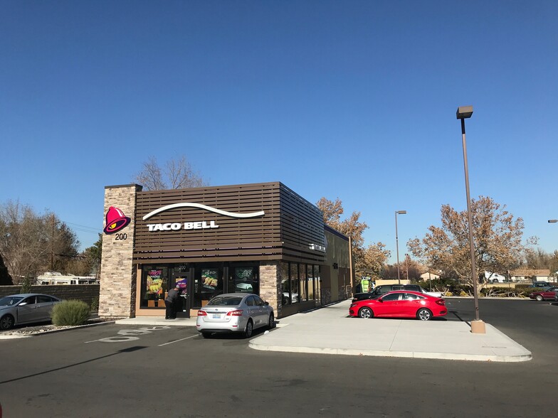 Primary Photo Of 200 E Prater Way, Sparks Fast Food For Sale