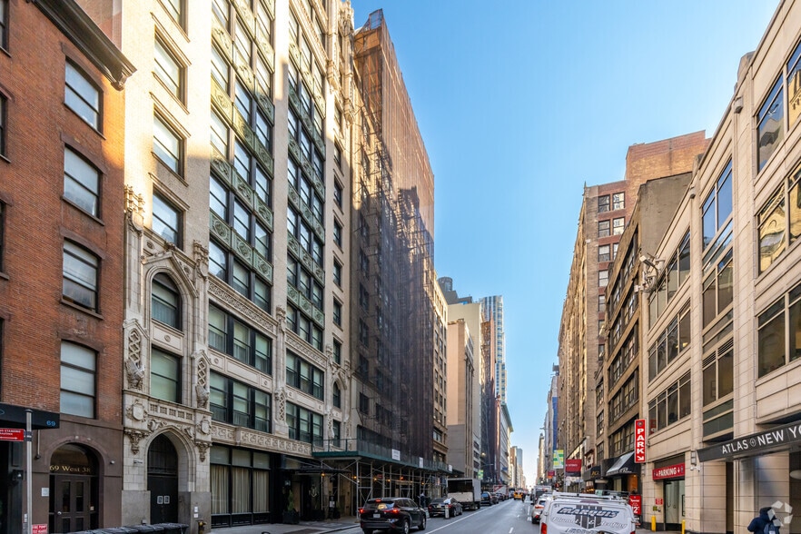 More Photos Of 57 W 38th St, New York Office For Lease