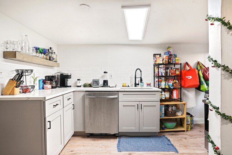 More Photos Of 701 Galapago St, Denver Apartments For Sale
