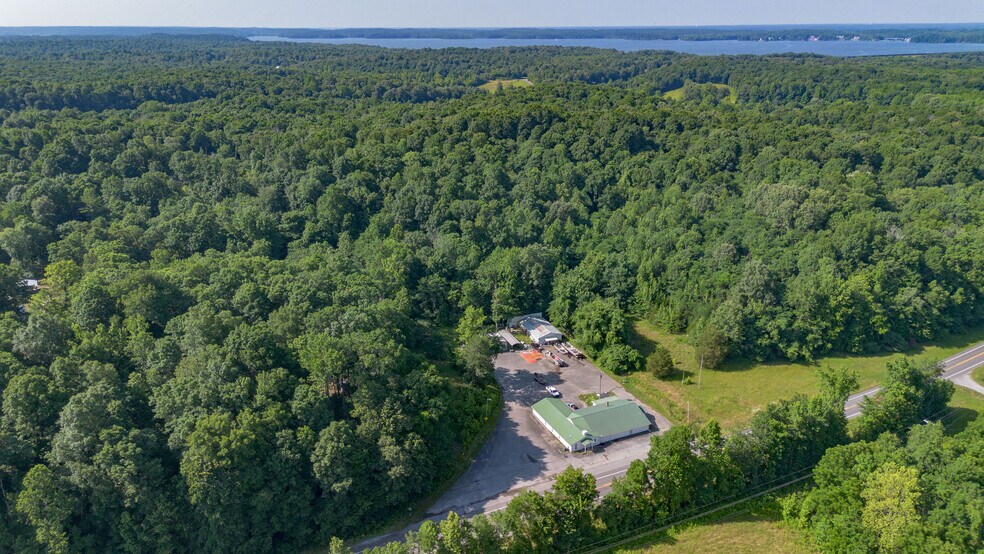 More Photos Of 6641 US Highway 62 W, Kuttawa Flex For Sale