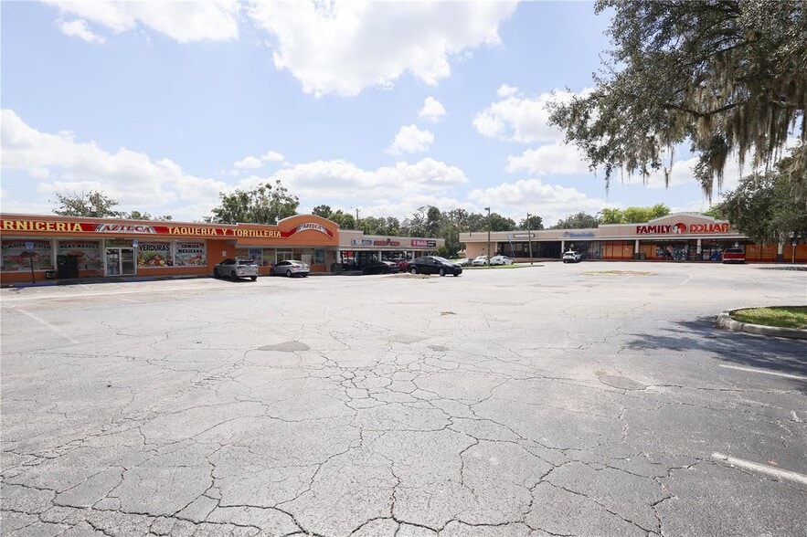 More Photos Of 5810-5840 SE Abshier Blvd, Belleview Storefront For Sale