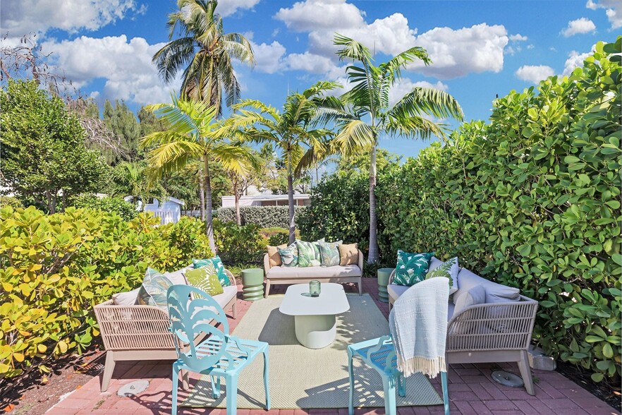 More Photos Of 243 61st St, Marathon Hotel For Sale