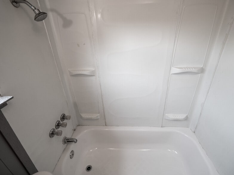 More Photos Of 420 W Johnson St, Norman Multifamily For Sale