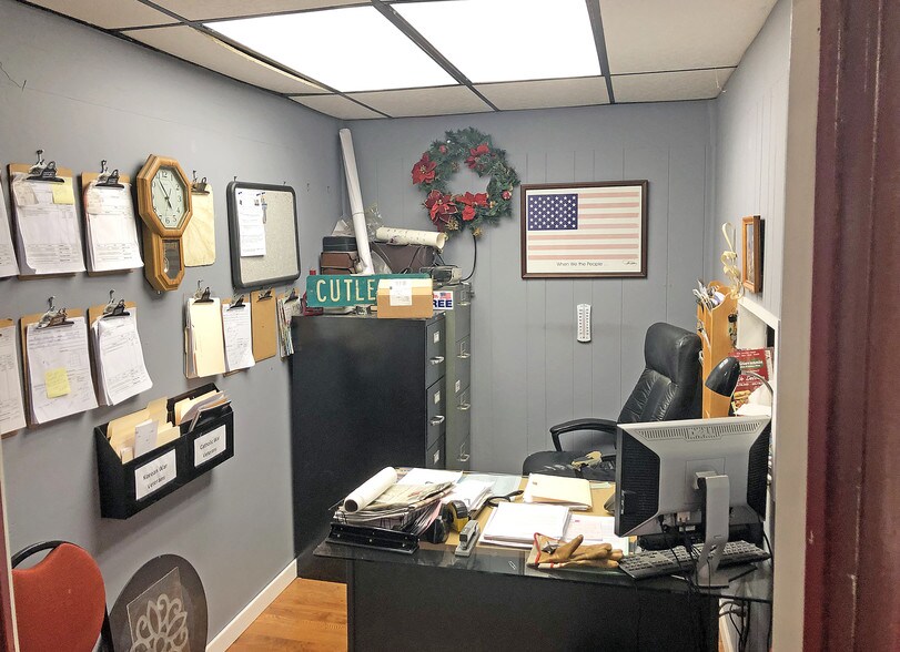 More Photos Of 46 Shalvoys Ln, Danbury Industrial For Sale