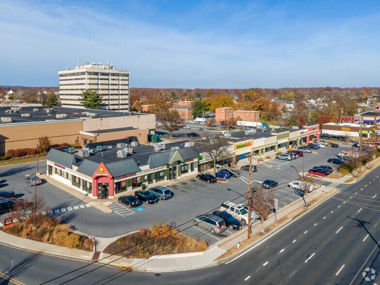 More Photos Of 910 Fairlawn Ave, Laurel Unknown For Lease