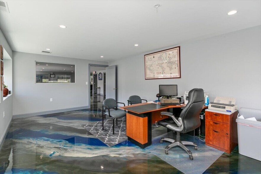 More Photos Of 409 Emerson Ave, Hampstead Industrial For Sale