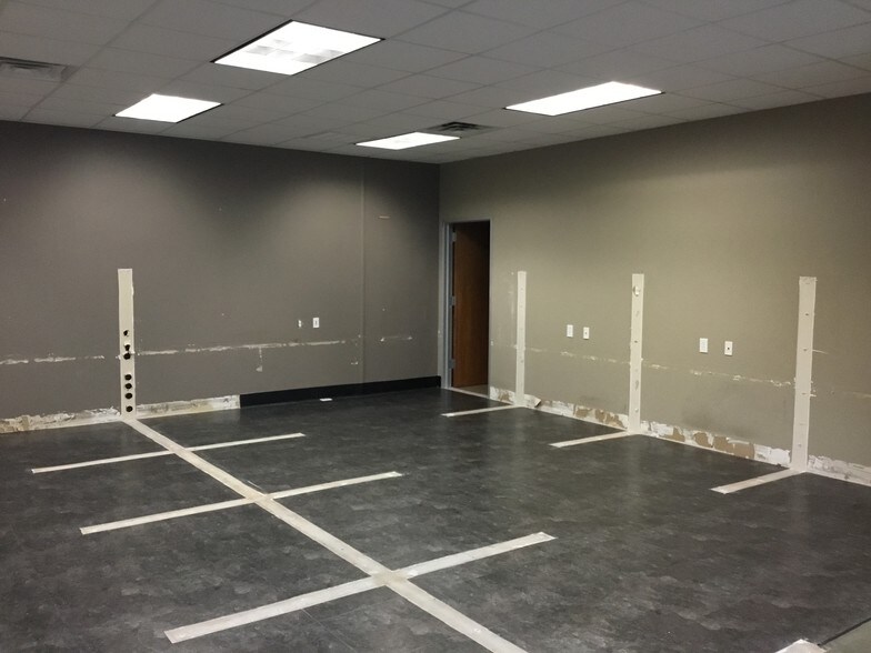 More Photos Of 14402 Blanco Rd, San Antonio Office For Lease