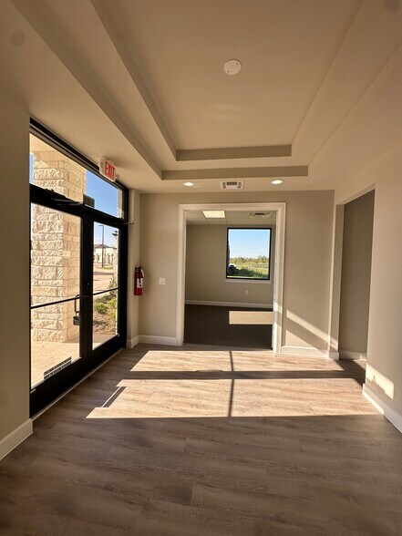 More Photos Of 5501 Cabrera Dr, Sugar Land Unknown For Lease