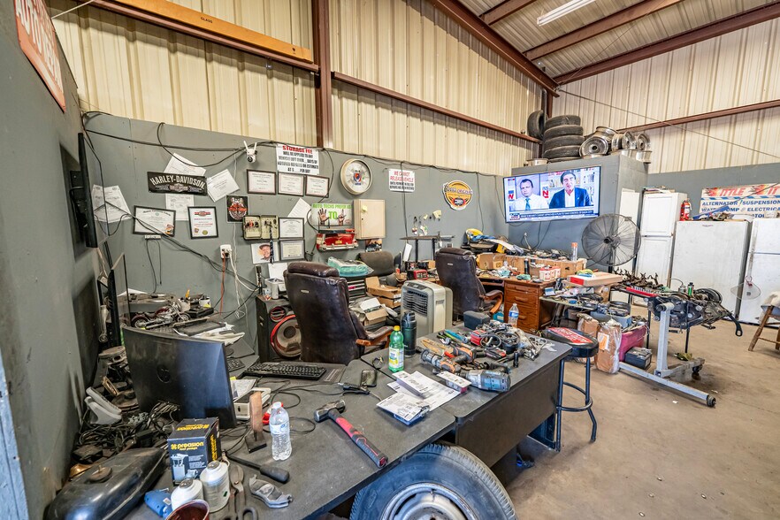 More Photos Of 4120 AZ-68, Golden Valley Warehouse For Sale