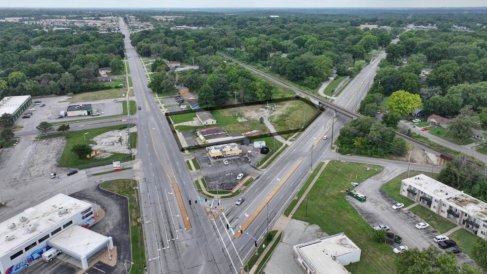 More Photos Of 11510 Blue Ridge Blvd, Kansas City General Retail For Sale