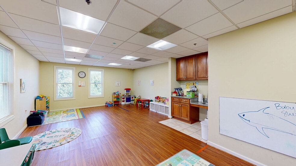 More Photos Of 3538 Moncure Ave, Falls Church Daycare Center For Sale