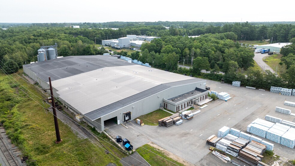 More Photos Of 8 Morin St, Biddeford Warehouse For Sale