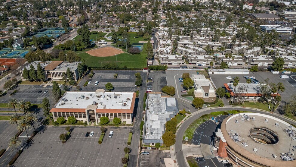 More Photos Of 550 N Golden Circle Dr, Santa Ana Office For Lease
