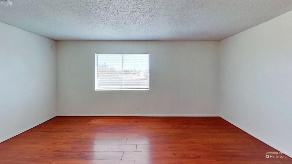 More Photos Of 833 Bruce St, Las Vegas Apartments For Sale