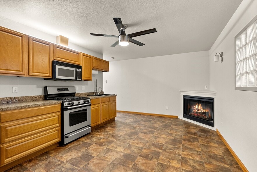 More Photos Of 281 Hamilton Rd N, Chehalis Warehouse For Sale