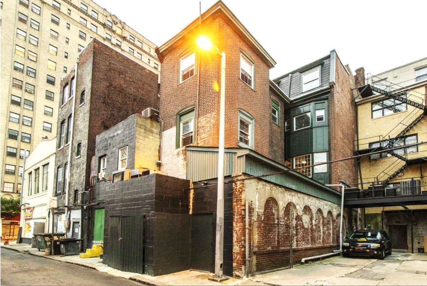 More Photos Of 2007-2011 Walnut St, Philadelphia Apartments For Sale