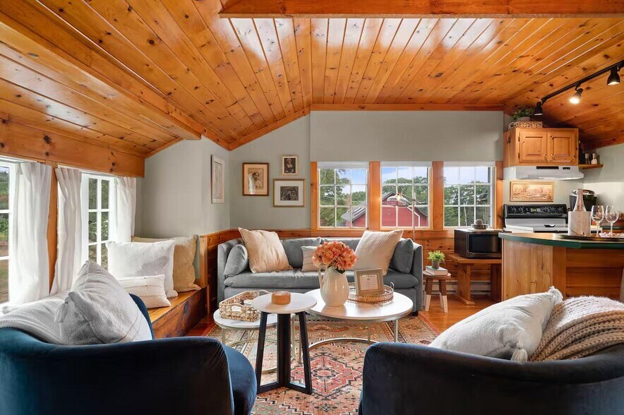 More Photos Of 11 Marbleridge Rd, North Andover Specialty For Sale