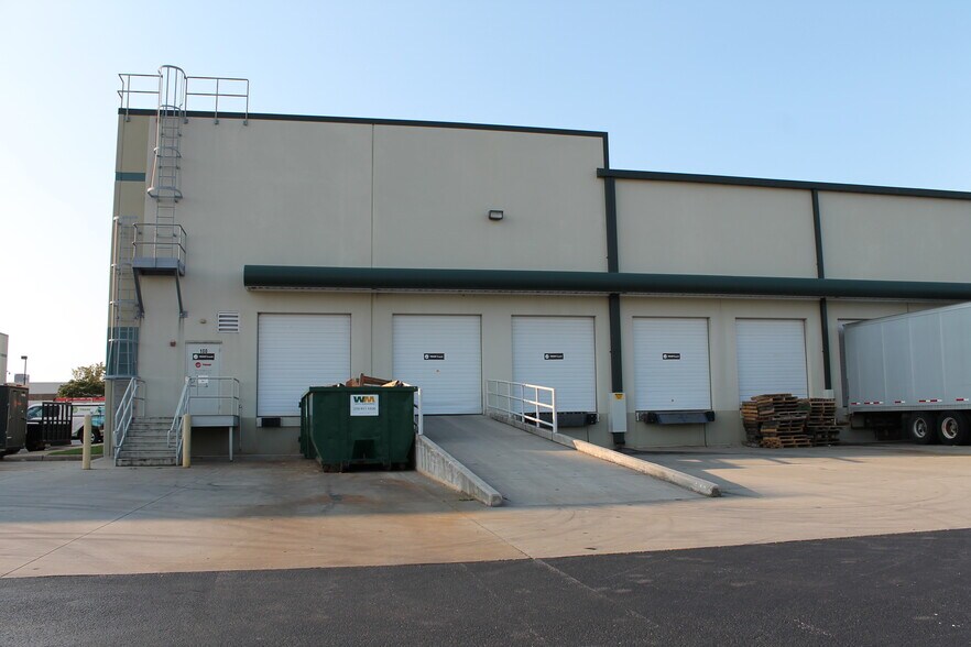 More Photos Of 301 James Record Rd SW, Huntsville Distribution For Lease