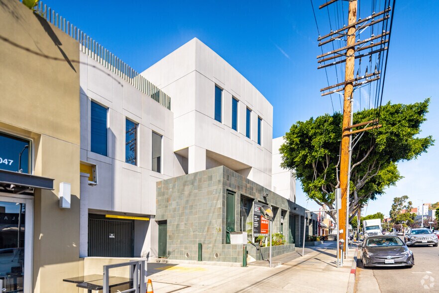 More Photos Of 2045 Sawtelle Blvd, Los Angeles Medical For Lease