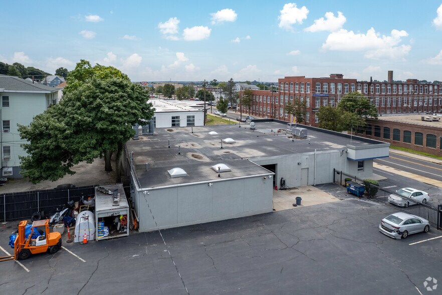 More Photos Of 540 Pawtucket Ave, Pawtucket Freestanding For Lease
