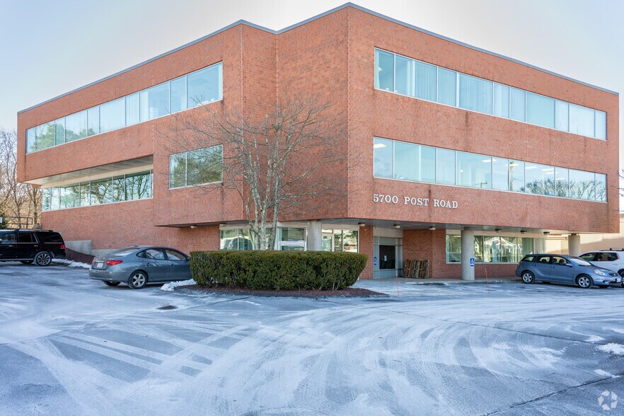More Photos Of 5700 Post Rd, East Greenwich Office For Lease