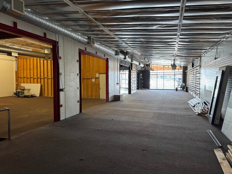 More Photos Of 13161-13245 Harbor Blvd, Garden Grove Restaurant For Lease