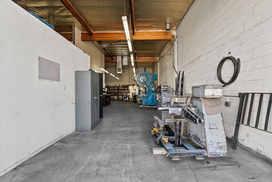 More Photos Of 12455 Branford St, Pacoima Warehouse For Sale