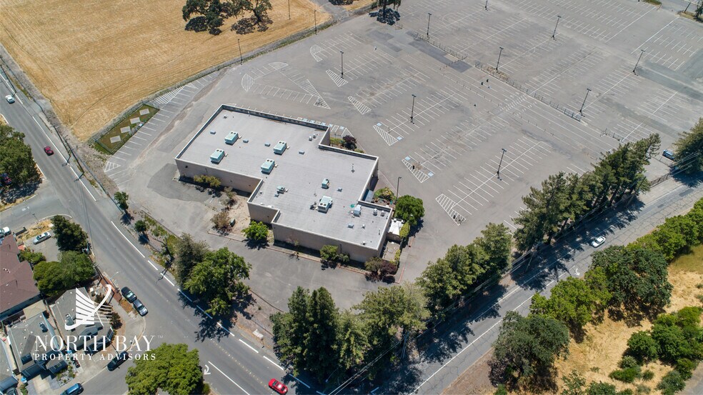 More Photos Of 991 Gordon Ln, Santa Rosa Casino For Lease
