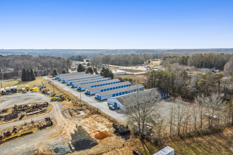 More Photos Of 1809 NC Highway 135, Eden Specialty For Sale