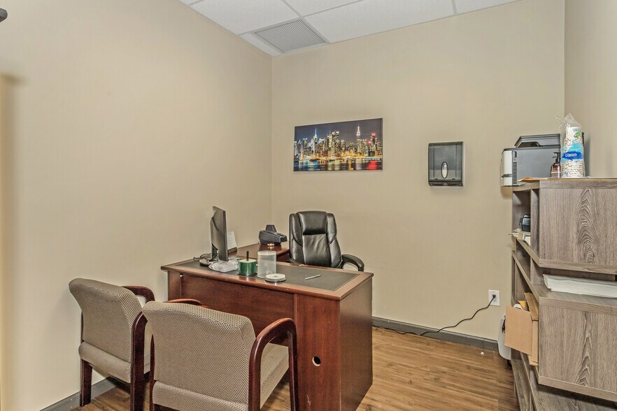 More Photos Of , Bayside Office For Sale