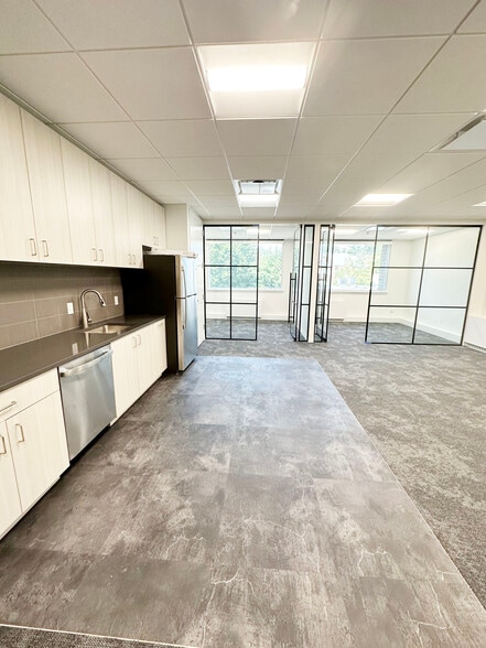More Photos Of 53 Forest Ave, Old Greenwich Office For Lease