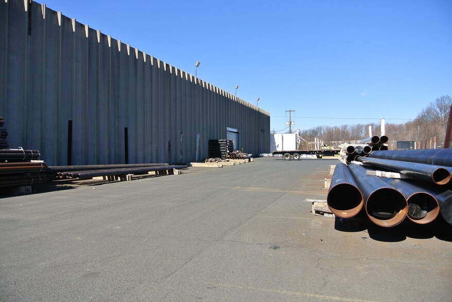 More Photos Of 20 Harmich Rd, South Plainfield Warehouse For Lease