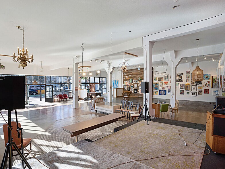 More Photos Of 593-599 Valencia St, San Francisco Storefront Retail Office For Sale