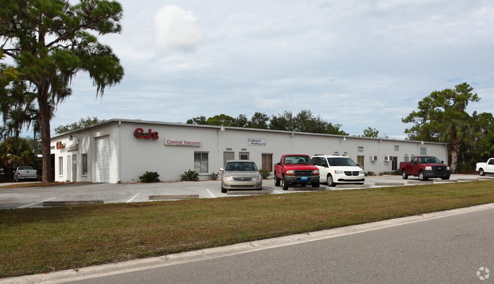 Primary Photo Of 3015 62nd Ave E, Bradenton Warehouse For Lease