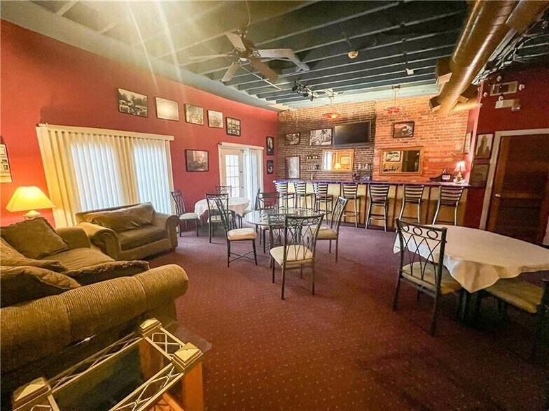 More Photos Of 118 N Main St, Butler Restaurant For Sale