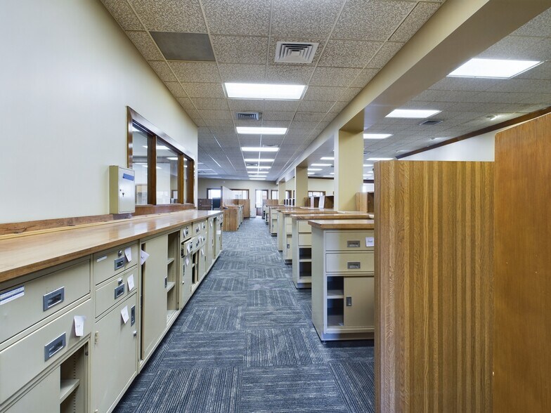 More Photos Of 101 E Elm St, Union City General Retail For Sale