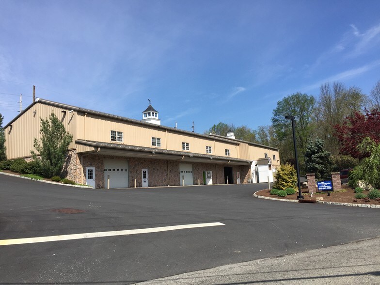 Primary Photo Of 150 Shippenport Rd, Landing Warehouse For Lease
