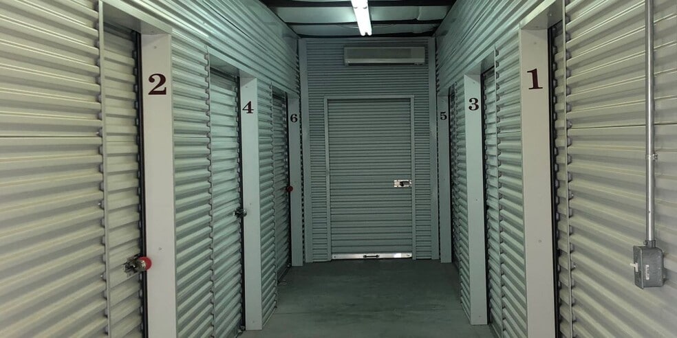More Photos Of 19526 Kuykendahl Rd, Spring Self Storage For Lease