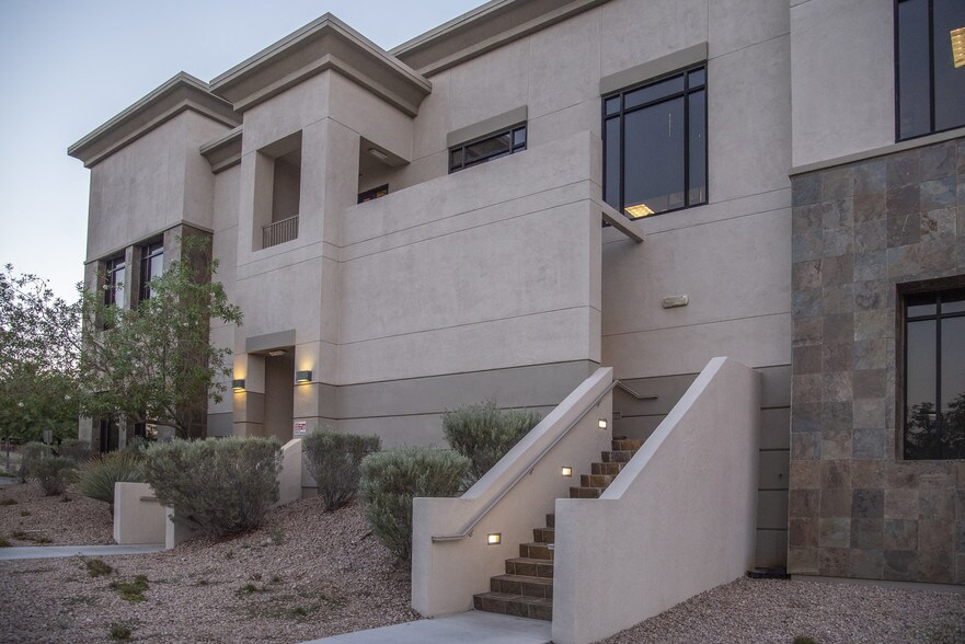 More Photos Of 1650 Spring Gate Ln, Las Vegas Office For Sale