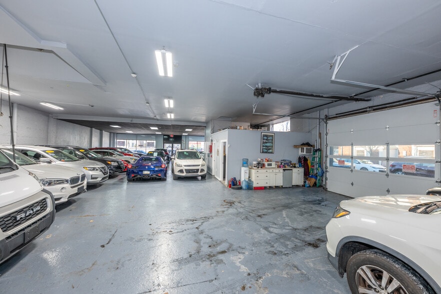 More Photos Of 4112-4114 Kennedy Blvd, Union City Auto Dealership For Sale