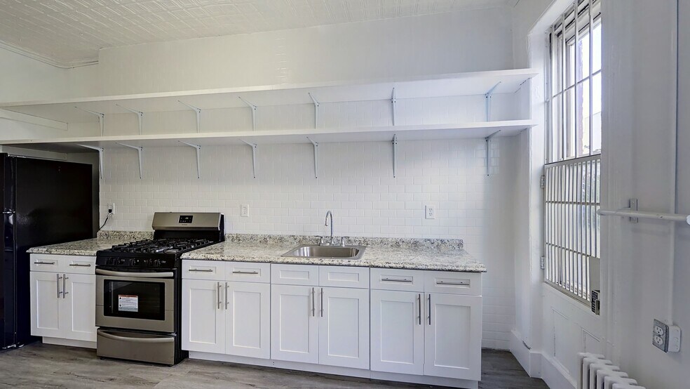 More Photos Of 181 Irving Ave, Brooklyn Storefront Retail Residential For Sale