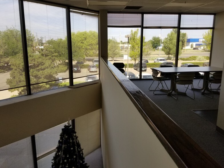 More Photos Of 3911 S Main St, Roswell Manufacturing For Lease