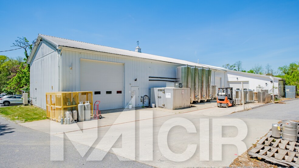 More Photos Of 5790 Devonshire Rd, Harrisburg Specialty For Sale